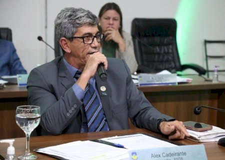 PREFEITURA DE DOURADOS IMPLANTA PROJETO DE ALEX CADEIRANTE E INSTITUI CADASTRO PARA PESSOAS COM DEFICIÊNCIA