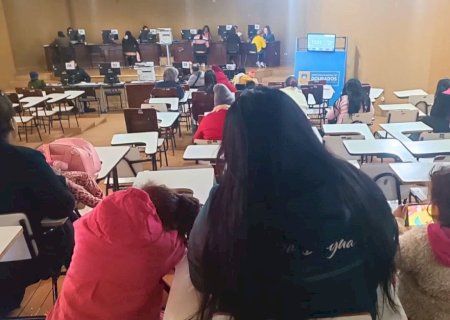 FRIO NÃO IMPEDE FAMÍLIAS DE BUSCAREM ATENDIMENTO NO MUTIRÃO DO CADASTRO ÚNICO