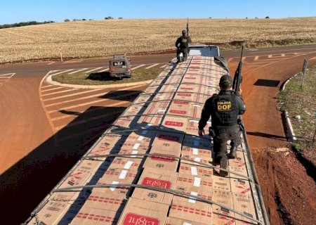 VEÍCULO CARREGADO COM MAIS DE 50 MIL PACOTES DE CIGARROS É APREENDIDO NA MS-164