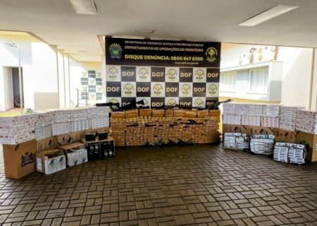 COMBOIO COM QUASE R$ 1,4 MILHÃO EM DROGAS E MERCADORIAS CONTRABANDEADAS É INTERCEPTADO