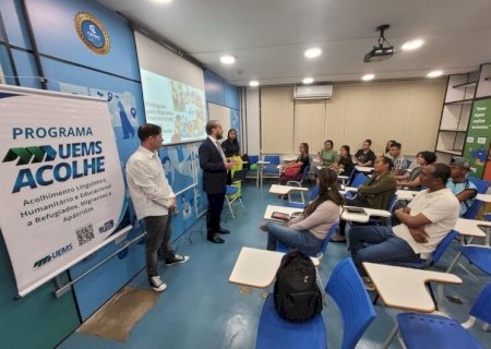 UEMS ENTREGA CERTIFICADOS PARA MIGRANTES INTERNACIONAIS E COLABORADORES EM DOURADOS