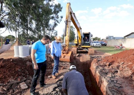 PREFEITURA DE DOURADOS AVANÇA COM OBRAS DE PAVIMENTAÇÃO NO JARDIM GUAICURUS