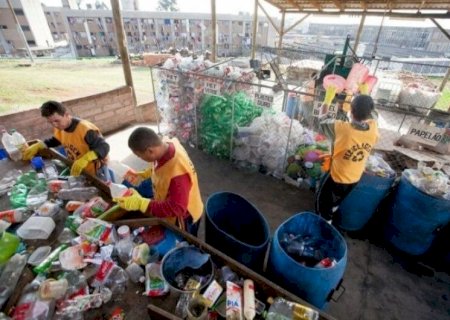 EDITAL DISPONIBILIZA R$ 3 MILHÕES PARA CATADORES DE RECICLÁVEIS