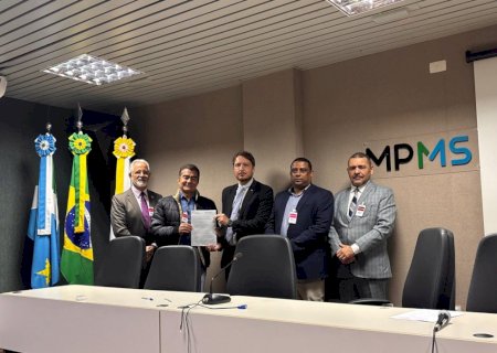 PREFEITURA FIRMA ACORDO COM MP E GARANTE CRIAÇÃO DE 210 CARGOS DE PROFESSOR DE APOIO