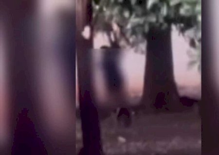 HOMEM SE MASTURBA EM PRÉDIO ABANDONADO NO CENTRO DE SIDROLÂNDIA