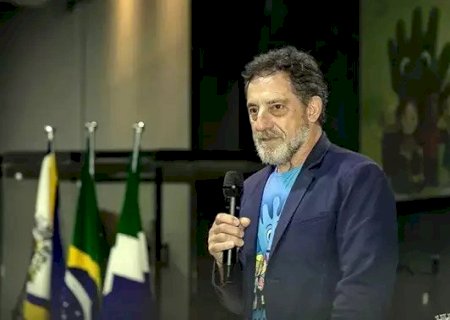 APÓS ACUSAÇÃO DE ASSÉDIO MORAL, SECRETÁRIO DE EDUCAÇÃO DEIXA CARGO