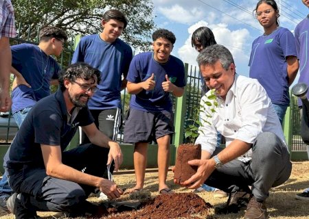 LANDMARK ABRE SEMANA DA AGROECOLOGIA COM PLANTIO DE MUDAS E PRÁTICAS SUSTENTÁVEIS EM ESCOLA