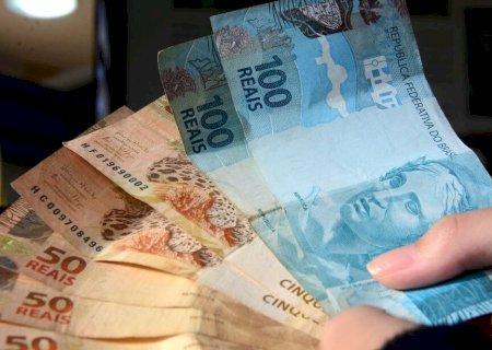 SERVIDORES DE MS PODERÃO SACAR PRIMEIRA PARCELA DO 13º NA QUINTA-FEIRA