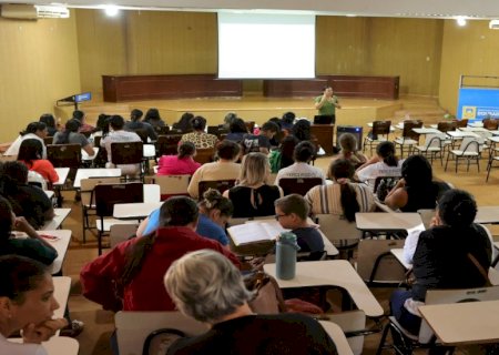 PREFEITURA DE DOURADOS CAPACITA MERENDEIRAS PARA GARANTIR ALIMENTAÇÃO ESCOLAR SAUDÁVEL E SEGURO