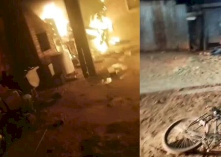 IDOSO É FLAGRADO ESTUPRANDO CRIANÇA DE 9 ANOS E LEVA SURRA DE MORADORESIDOSO É FLAGRADO ESTUPRANDO CRIANÇA DE 9 ANOS E LEVA SURRA DE MORADORES
