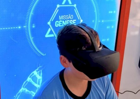 PREFEITURA DOURADOS PROPICIA A ALUNOS DA REME, EXPERIÊNCIA IMERSIVA SOBRE PREVENÇÃO AO CÂNCER