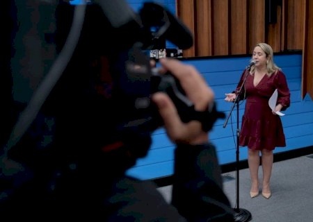 LIA NOGUEIRA APRESENTA PROJETO DE LEI PARA HOMENAGEAR MÉDICOS QUE MARCARAM A SAÚDE EM DOURADOS