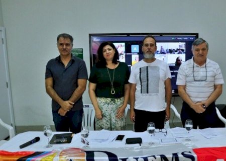 APÓS NOVA ELEIÇÃO, ADUEMS DÁ POSSE A DIRETORIA ELEITA EM DOURADOS