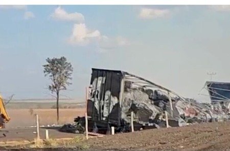 CARRETA CARREGADA DE ALGODÃO PEGA FOGO NA BR-163