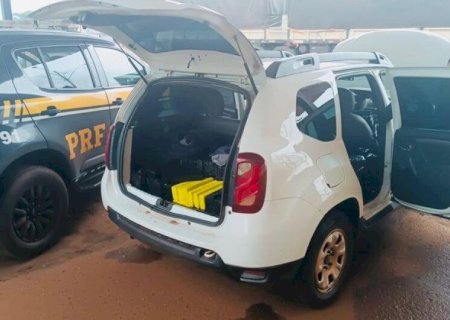 POLÍCIA PRENDE TRAFICANTE TRANSPORTANDO 435 QUILOS DE MACONHA