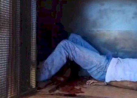 HOMEM ATACA POLICIAIS COM FACA E É BALEADO EM SUPERMERCADO DE ANGÉLICA
