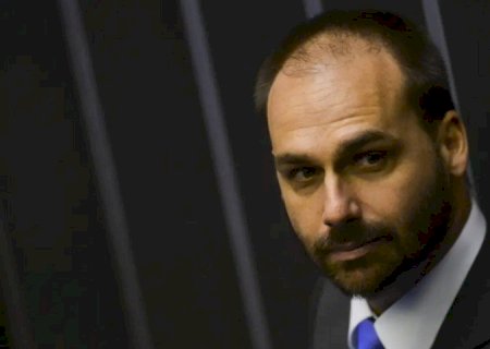 PGR DIZ QUE DEPUTADOS NÃO PODEM PEDIR PRISÃO DE EDUARDO BOLSONARO