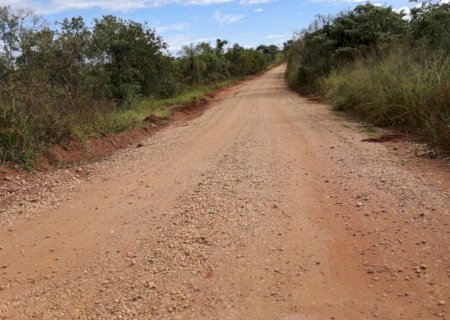 CASCALHAMENTO DA PREFEITURA NA ESTRADA DE LAGOA GRANDE RESISTE ÀS CHUVAS E GARANTE MOBILIDADE