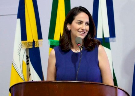 PRÉ-CANDIDATA AO SENADO, GIANNI ARTICULA DEFESA DE CRIANÇAS NA GESTÃO DE 17 CIDADES
