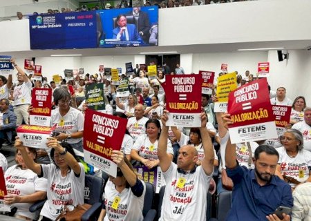 COM 12 MIL TEMPORÁRIOS E 7 MIL CONCURSADOS, FETEMS COBRA CONCURSO PÚBLICO DO GOVERNO DE MS
