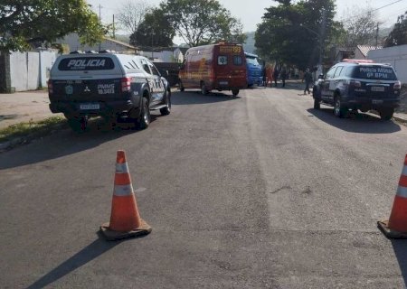TIO FICOU EM ESTADO DE CHOQUE AO ESMAGAR SOBRINHA COM CAMINHÃO EM CORUMBÁ
