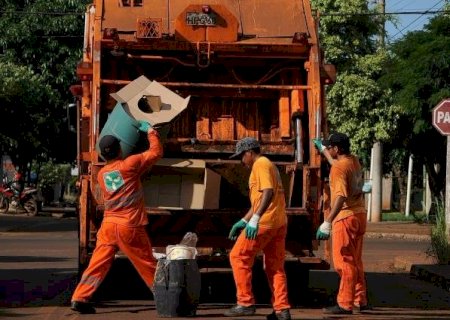 PREFEITURA DE DOURADOS MANTÉM COLETA DE LIXO NO FERIADO DE 11 DE OUTUBRO E SEMSUR FAZ PLANTÃO DIAS 11 E 12