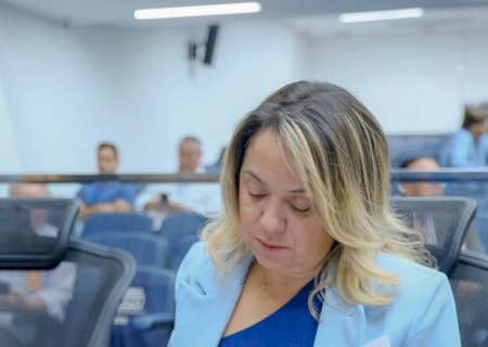 LIA NOGUEIRA SOLICITA RECURSOS PARA GARANTIR NOVO VEÍCULO À SAÚDE DE PEDRO GOMES