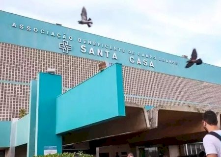 BEBÊ QUE SE AFOGOU EM PISCINA DE PLÁSTICO MORRE NA SANTA CASA