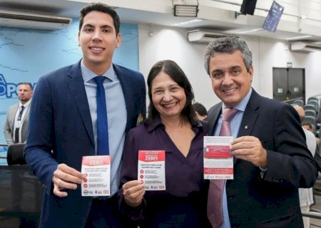 ‘COMBATER A VIOLÊNCIA CONTRA A MULHER É UMA LUTA QUE PRECISA SER PERMANENTE’, DIZ LANDMARK, COAUTOR DO PROJETO BANCO VERMELHO