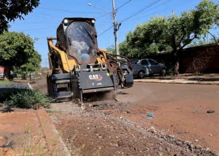PREFEITURA INTENSIFICA TAPA-BURACOS NOS BAIRROS SANTA BRÍGIDA, FLÓRIDA I E OURO VERDE