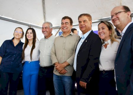 LIA NOGUEIRA ACOMPANHA GOVERNADOR EM ENTREGAS E LANÇAMENTOS DE OBRAS EM DOURADOS