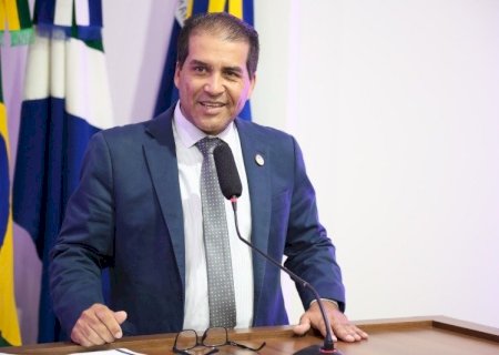 PROJETO DE SOUZA SOBRE CONSCIENTIZAÇÃO DOS RISCOS DAS APOSTAS ONLINE É APROVADO EM DOURADOS