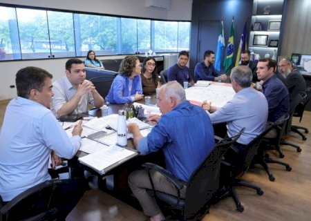 PREFEITURA BUSCA APOIO DE ESTADO E UNIÃO PARA REFORÇAR ATENDIMENTOS EM ONCOLOGIA E CARDIOLOGIA