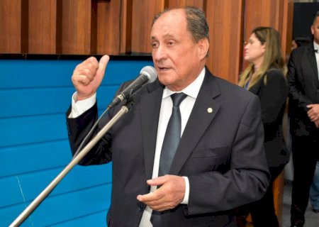 ZÉ TEIXEIRA ATENDE DEMANDAS DE DOURADOS, CAMPO GRANDE E NOVA ANDRADINA