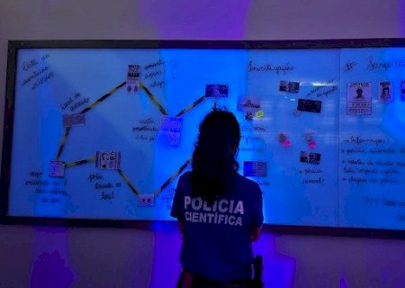 EM DOURADOS, POLÍCIA CIENTÍFICA PARTICIPA DA FEIRA DAS PROFISSÕES DA UNIGRAN