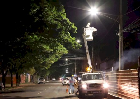 PREFEITURA DE DOURADOS AVANÇA COM ILUMINAÇÃO DE LED COM MAIS DE 4 MIL LÂMPADAS TROCADAS
