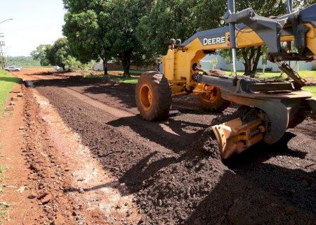 PREFEITURA DE DOURADOS INICIA TRABALHOS DE CASCALHAMENTO COMPLETO NA SITIOCA CAMPINA VERDE