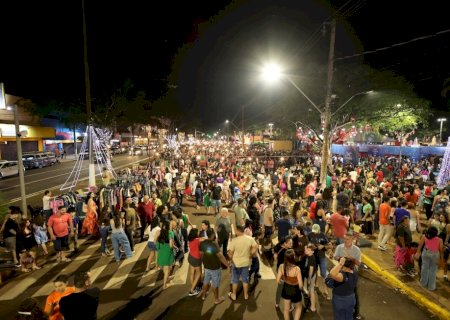 PREFEITURA ANUNCIA QUE NATAL ENCANTADO TERÁ FEIRAS AOS DOMINGOS NA PRAÇA ANTÔNIO JOÃO