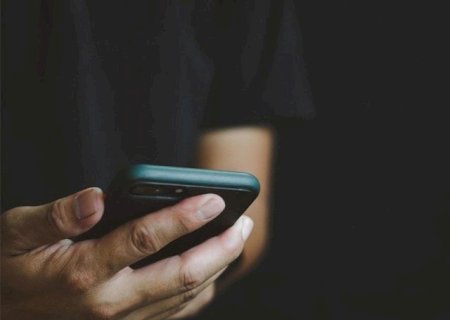 JOVENS PAGAM R$ 7,5 MIL E FAZEM RETRATAÇÃO APÓS VÍDEOS OFENSIVOS A PACIENTES DO CAPS AD