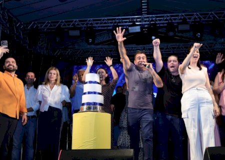 ANIVERSÁRIO DE DOURADOS TEM HOMENAGEM À CATEDRAL, BÊNÇÃOS E SHOWS NO NATAL ENCANTADO