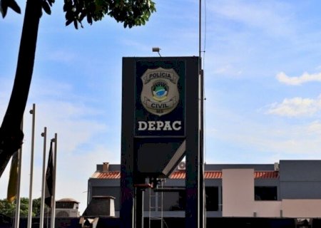 MOTOCICLETA DESAPARECE APÓS SER DEIXADA ESTACIONADA NO CENTRO DE DOURADOS