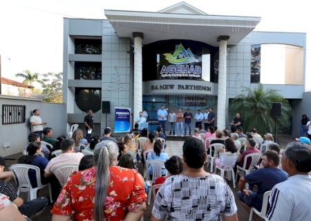 PREFEITURA ENTREGA MAIS 95 TÍTULOS E AVANÇA NA REGULARIZAÇÃO FUNDIÁRIA EM DOURADOS