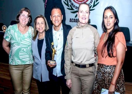 DOURADOS RECEBE PRÊMIO CETRAN/MS DE EDUCAÇÃO E SEGURANÇA NO TRÂNSITO