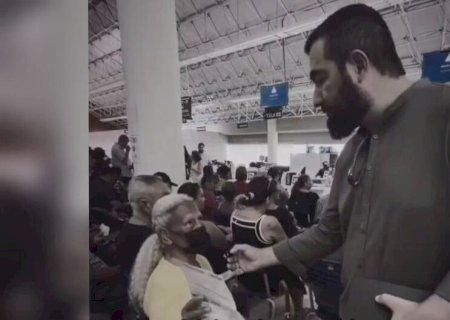 ADRIANE COBRA IPTU ATÉ DE MORTO: 'FAZ SETE ANOS QUE MINHA MÃE FALECEU'