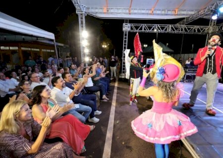 EM NOITE CULTURAL, PREFEITURA ASSINA ORDEM DE SERVIÇO PARA NOVO TEATRO MUNICIPAL DE DOURADOS