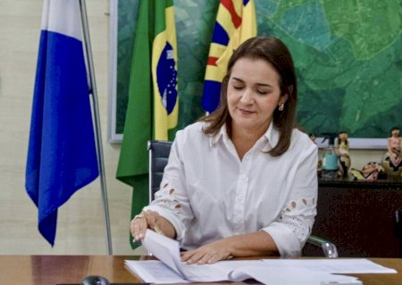PARA “SALVAR” CAPITAL DO DESASTRE, VEREADORES JÁ ADMITEM A CASSAÇÃO DO MANDATO DE ADRIANE