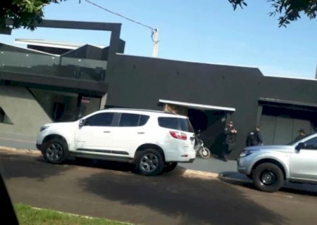 PROMOTORA DÁ PARECER CONTRÁRIO À DEVOLUÇÃO DE R$ 79 MIL APREENDIDOS NA CASA DO PREFEITO JULIANO FERRO