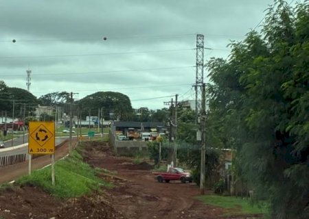 OBRA NA MS-156 EM DOURADOS BUSCA PÔR FIM A ALAGAMENTOS APÓS PEDIDO DE LIA NOGUEIRA