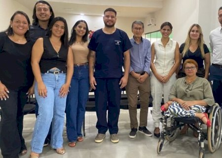 EM VICENTINA, MAGISTRADOS CONHECEM CENTRO DE APOIO À PESSOA AUTISTA