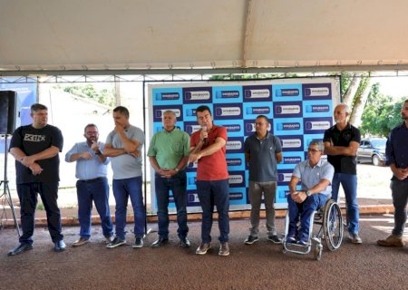 PREFEITURA INICIA REFORMA DE CENTRO SOCIAL RURAL QUE ESTAVA ABANDONADO HÁ ANOS EM INDÁPOLIS